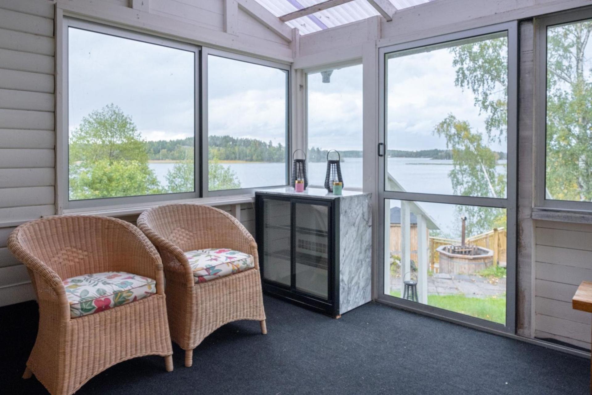 Unique Cottage With A View Of Malaren, Mariefred Eksteriør bilde